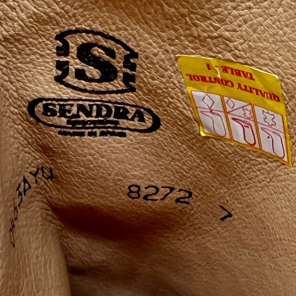 Sendra Women's Knee High Boots US Sz 10 EU Sz 41 Tan Suede Buckles Rubber $250